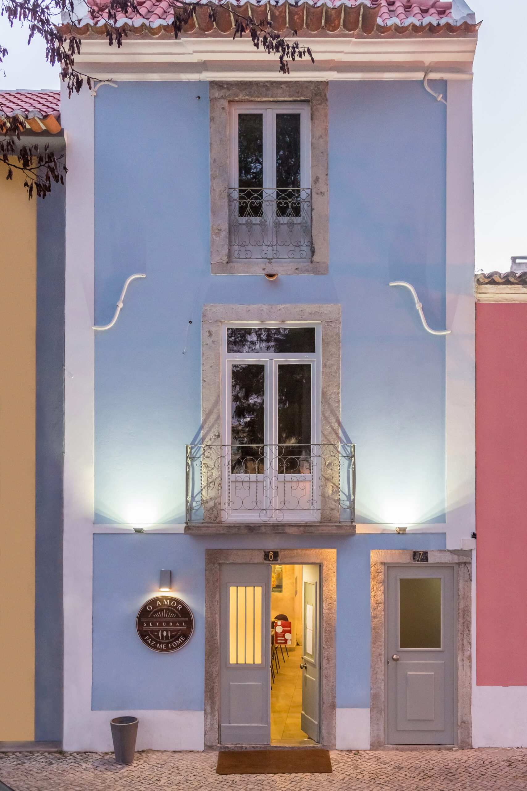 Restaurante O amor faz-me fome, Setúbal — design de interiores por PAR