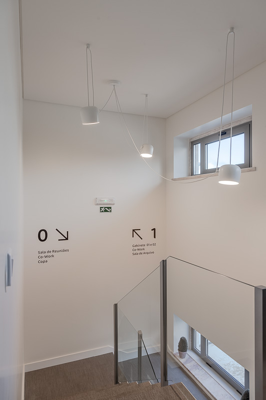 Escritórios Laboratórios Edol, Lisboa — design de interiores por PAR