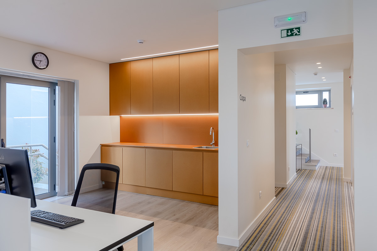 Escritórios Laboratórios Edol, Lisboa — design de interiores por PAR