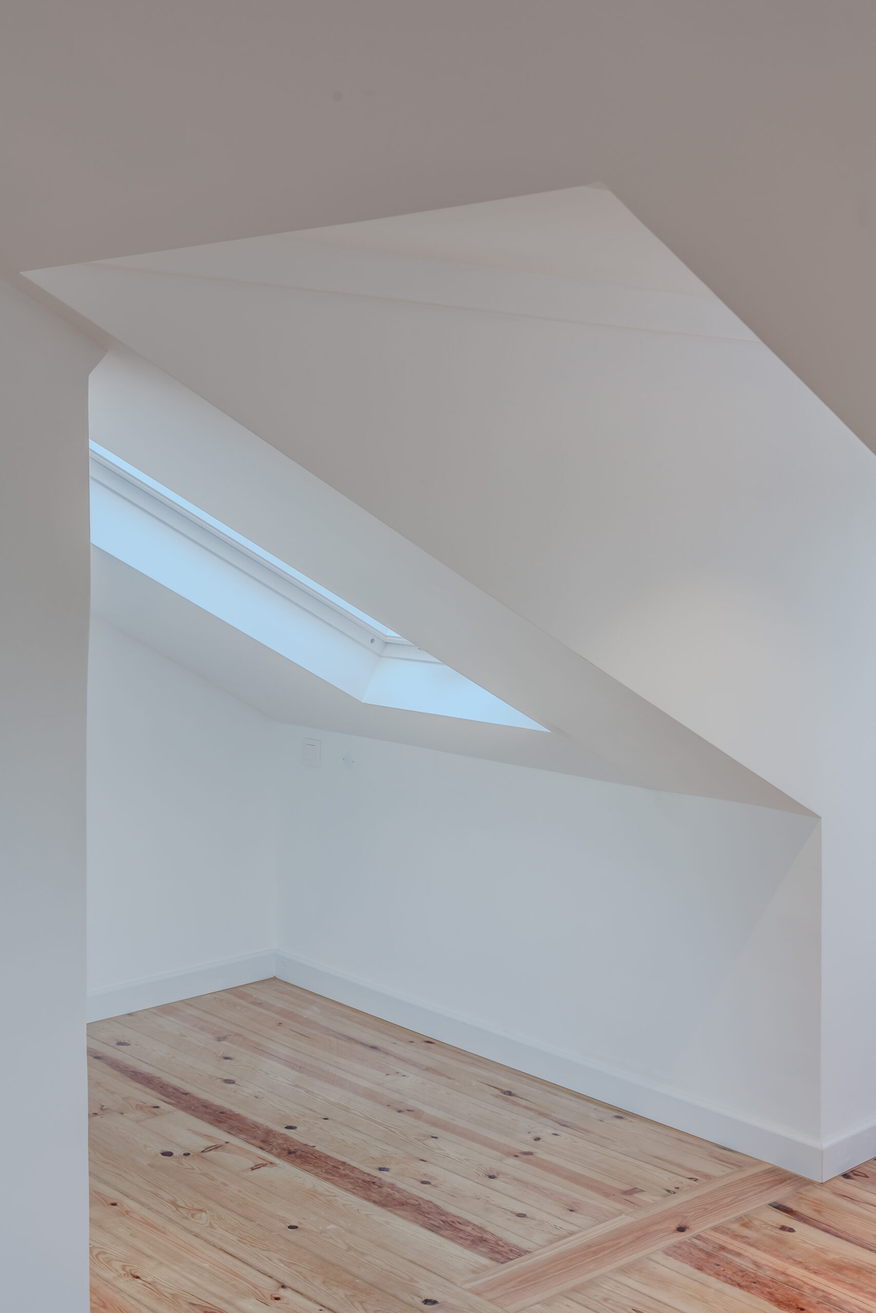 Apartamento Rodrigues Faria, Lisboa — design de interiores por PAR